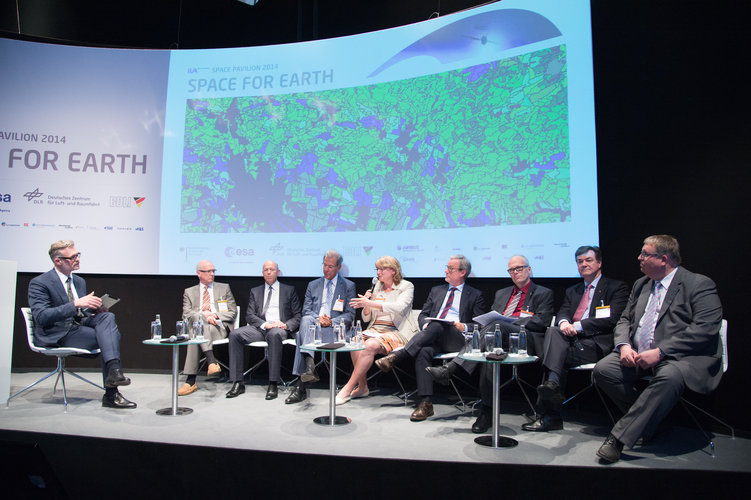 Panel discussion on Earth Observation