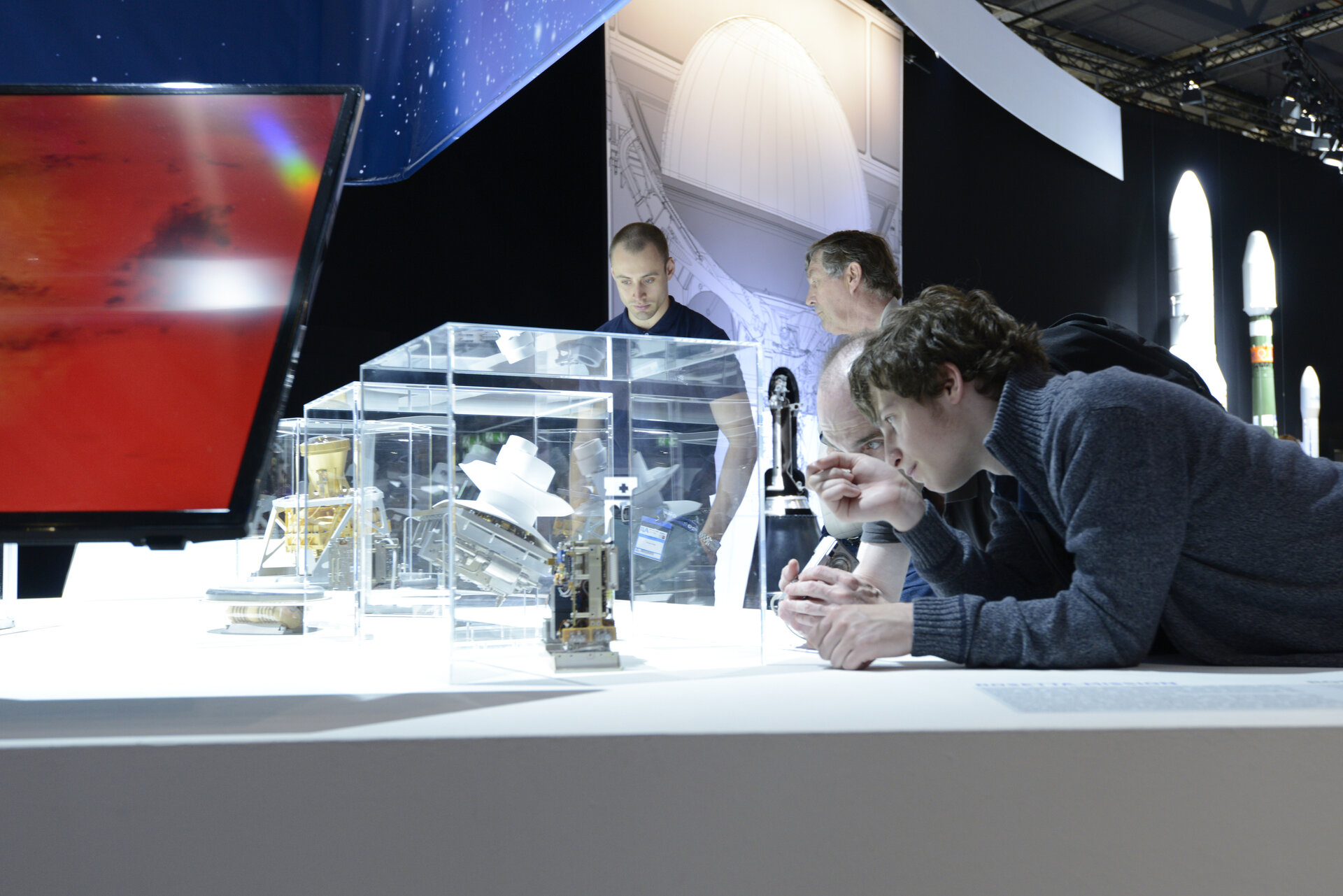 Public day at the ‘Space for Earth’ pavilion at ILA