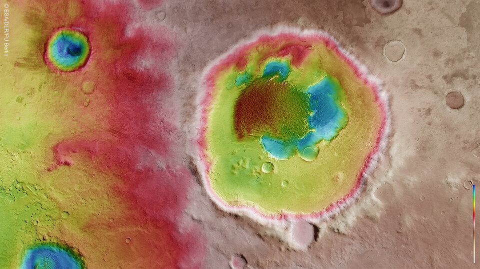 Topografía del cráter Rabe