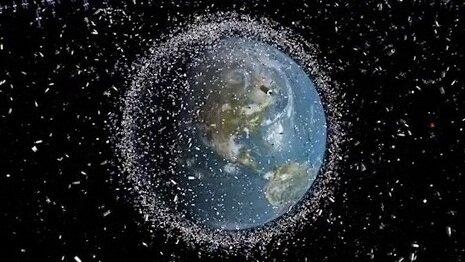 Fragmentos de basura espacial en órbita a la Tierra