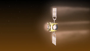 Visualisation of Venus Express during the aerobraking manoeuvre, which will see the spacecraft orbiting Venus at an altitude of around 130 km from 18 June to 11 July, 2014