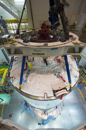 ATV-5 integrated on Ariane 5