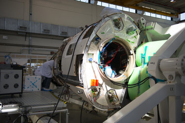 IXV during the last preparations at Thales Alenia Space 