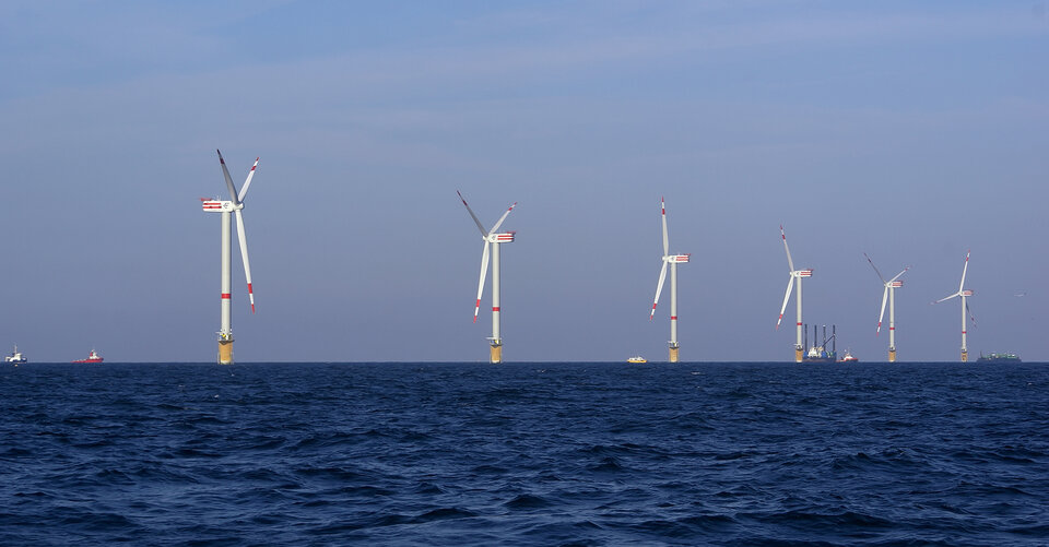 Offshore wind turbines