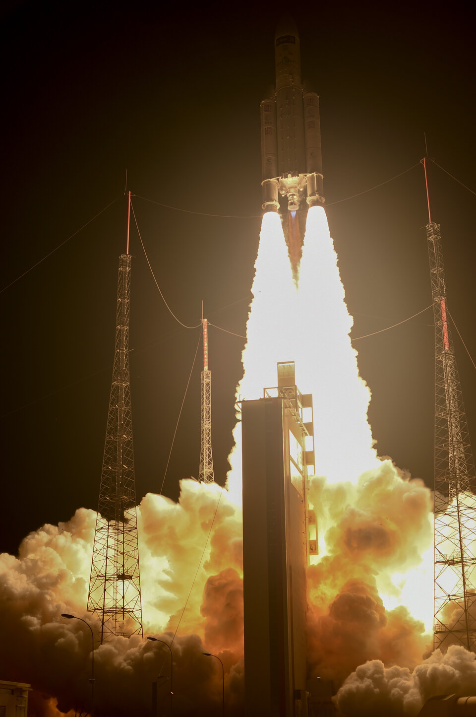 Décollage de l'ATV-5 sur Ariane