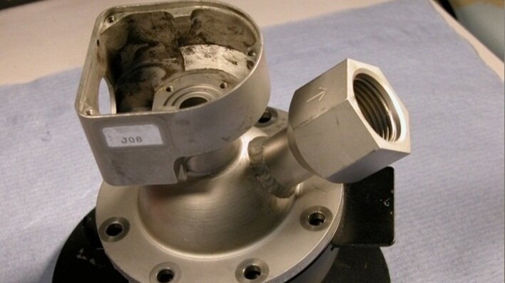 Stainless steel valve for ISS