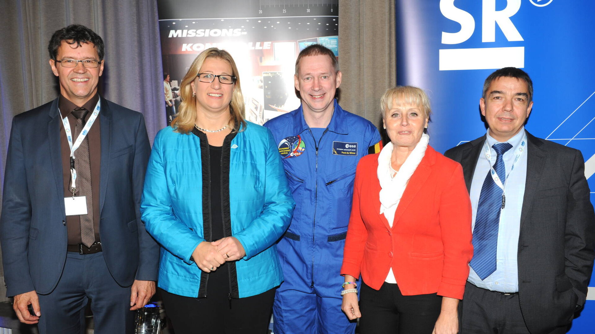 (v.l.n.r.) Regionalverbandsdirektor Peter Gillo, Wirtschaftsministerin Anke Rehlinger, ESA-Astronautenchef Frank de Winne, Europabeauftragte des Saarlandes Helma Kuhn-Theis und ESA-Experte Dr. Pascal Gilles 