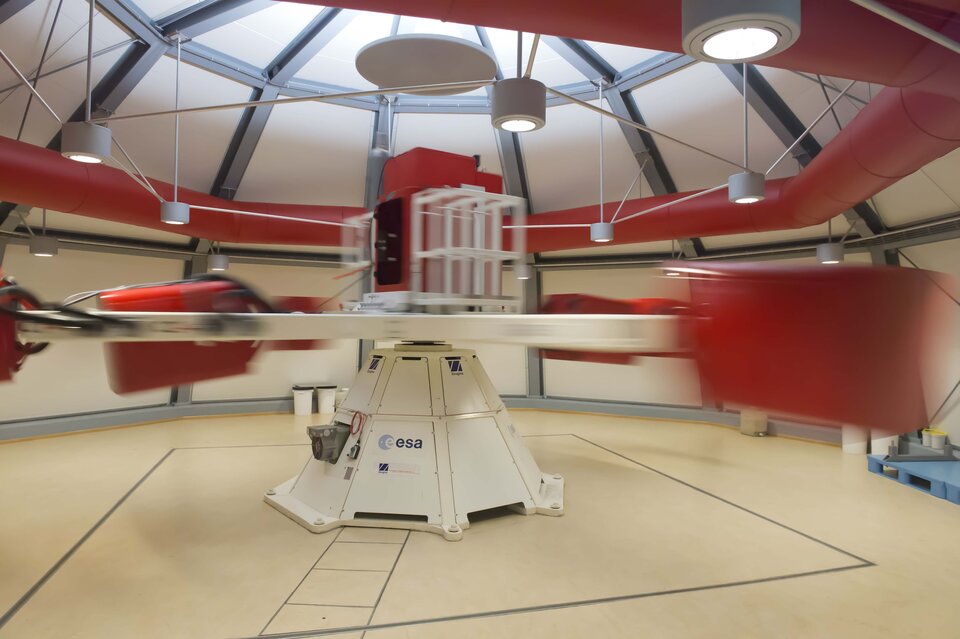 Large Diameter Centrifuge