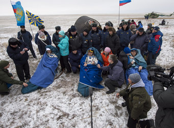 Expedition 41 Landing