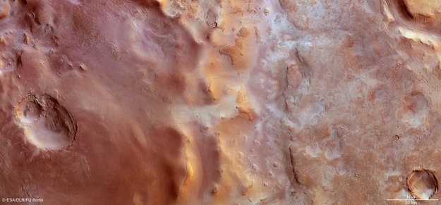 Vinter-frost i Hallas bassinnet på Mars