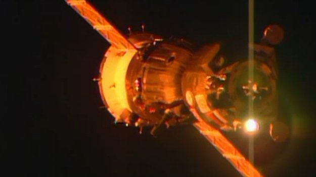 The Soyuz TMA-15M spacecraft approaches the International Space Station. The spacecraft lifted off at 20:59 GMT on 23 November (21:59 CET; 02:59 local time 24 November) and reached orbit nine minutes later.