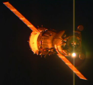 Soyuz TMA-15M approaches Station