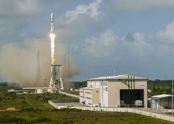 Liftoff Soyuz VS10