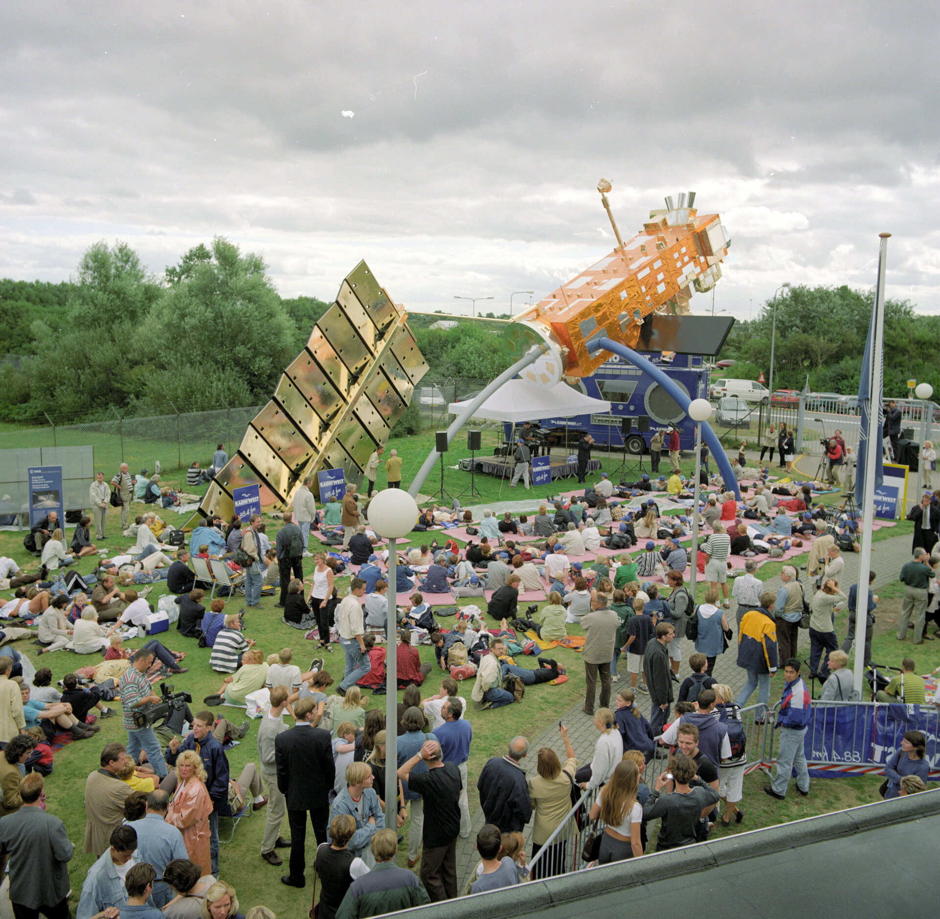 Solar Eclipse event Space Expo 1999 overview