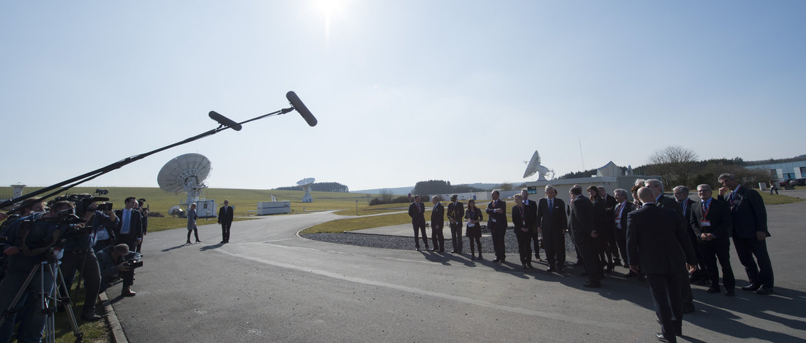 The King Philippe of Belgium visited the ESA establishment in Redu