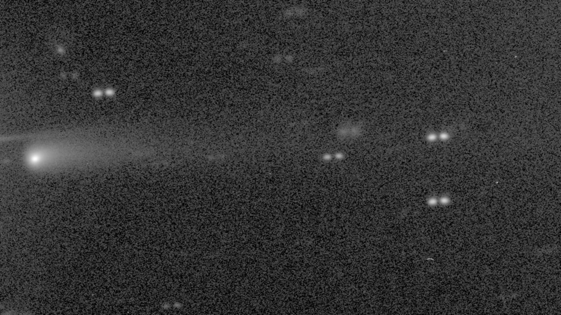 67P Tschurjumow/Gerassimenko aufgenommen von der Erde: Kometen sind wahrscheinlich die ältesten, weitgehend unverändert gebliebenen Reste einer gigantischen Staub- und Gasscheibe, aus der unser Sonnensystem vor etwa 4,6 Milliarden Jahren entstanden ist.  