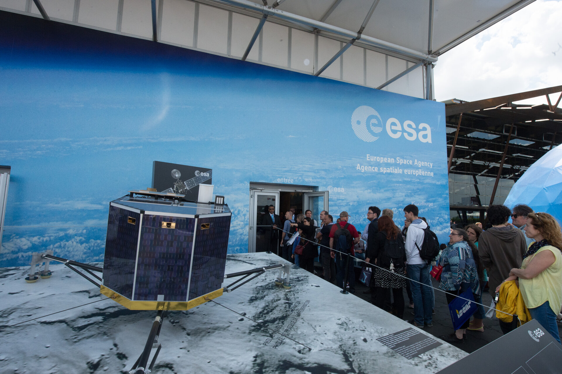 Public Day at the ESA Pavilion