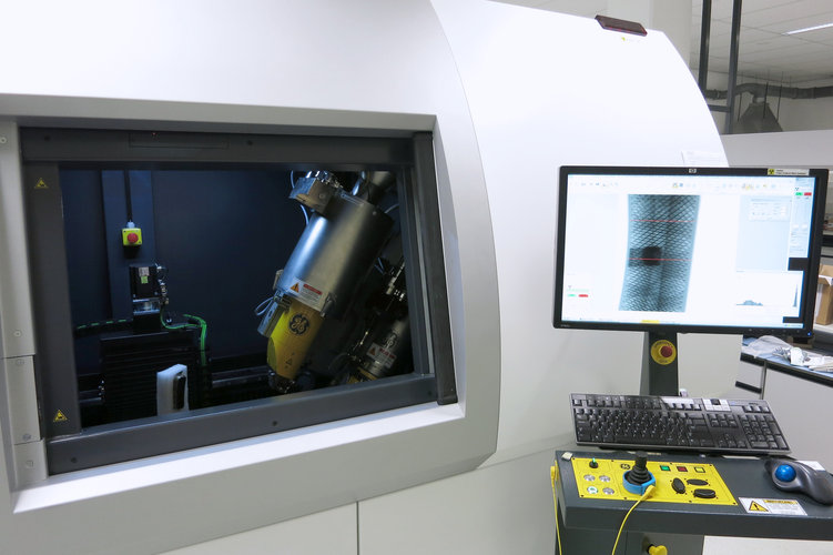 Tomography machine display