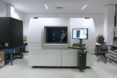 X-ray tomography machine