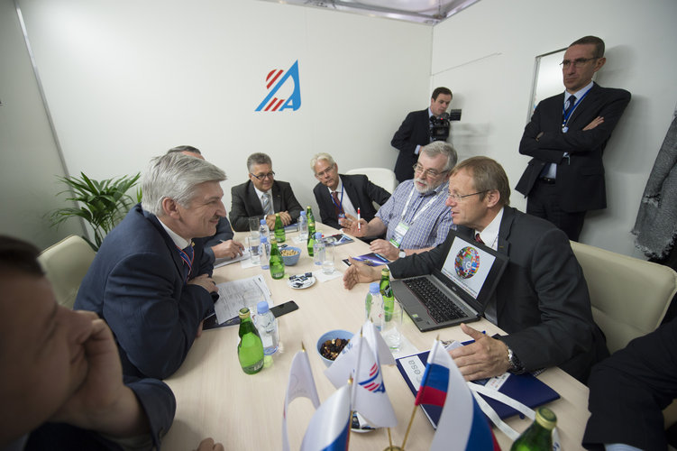 Jan Wörner meets Sergei Lemeshevski at MAKS 2015
