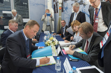 Signature by ESA and Roscosmos on ExoMars
