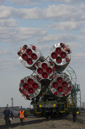 Soyuz TMA-18M spacecraft roll out