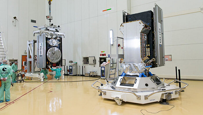 Družice Galileo v přípravné hale