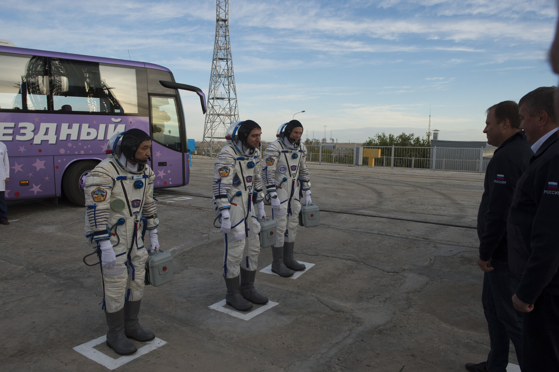 Igor Komarov and Soyuz TMA-18M crew members