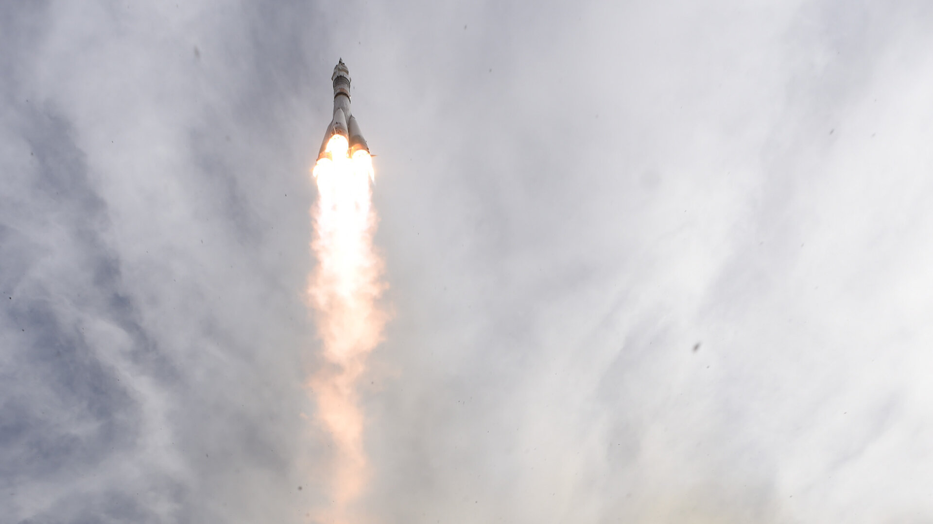 Soyuz TMA-18M liftoff