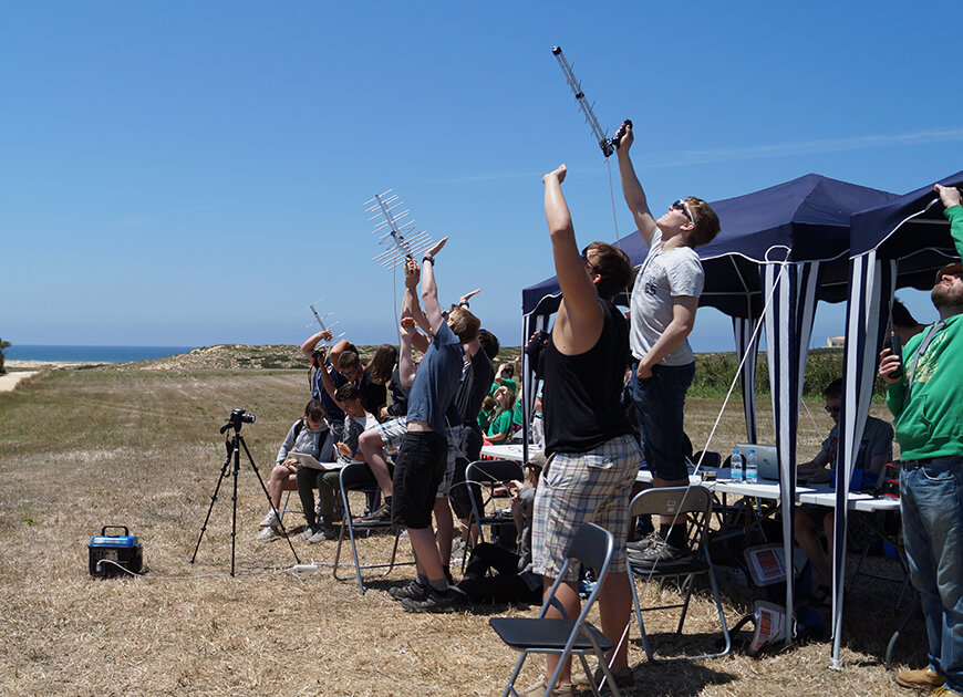 Students tracking their CanSats during the launch