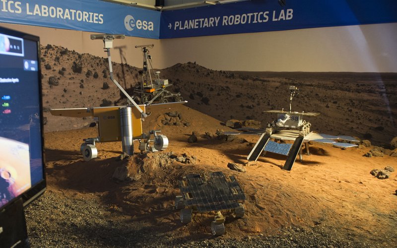 Rovers in Mars Yard