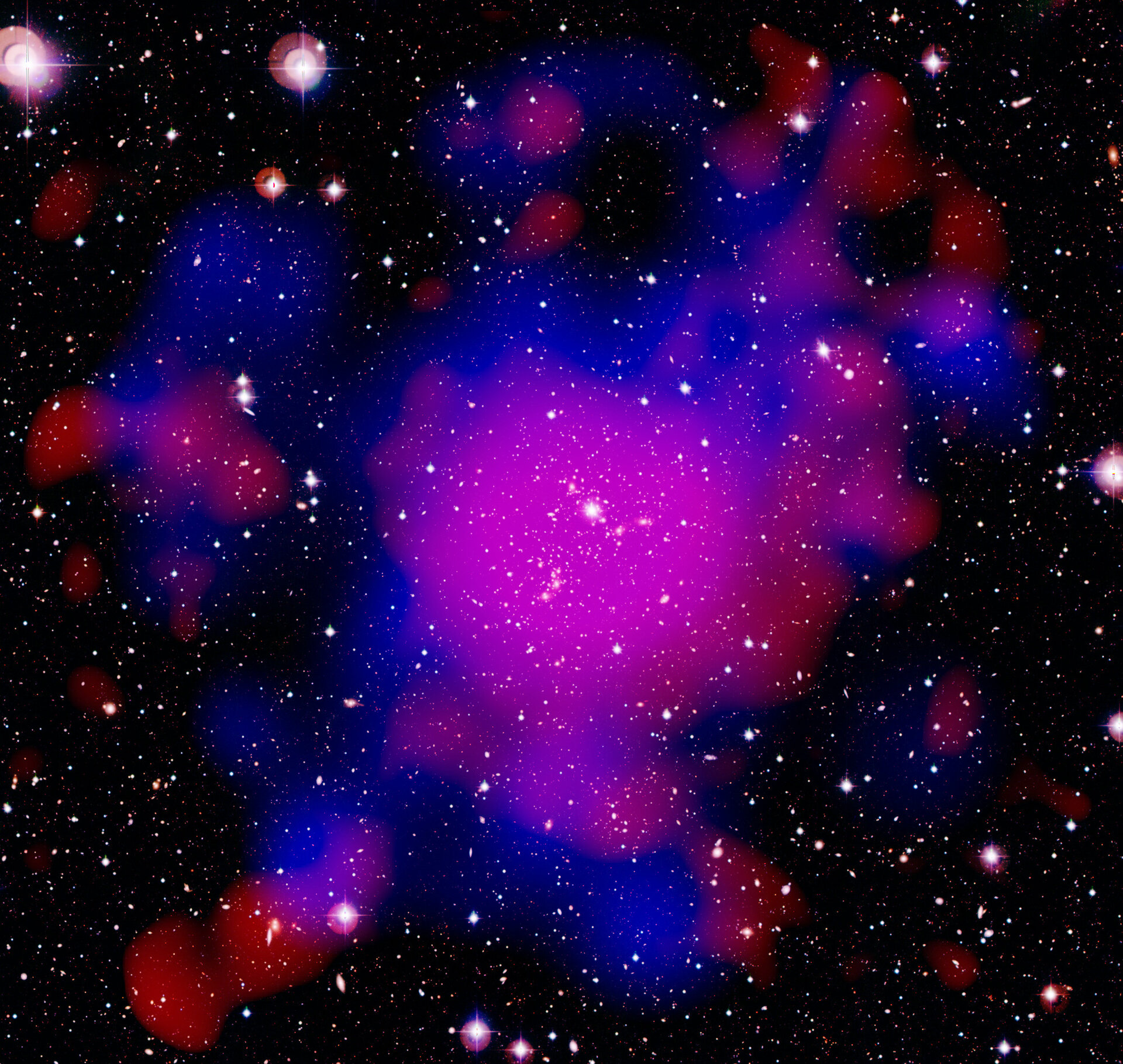 El cúmulo de galaxias Abell 2744
