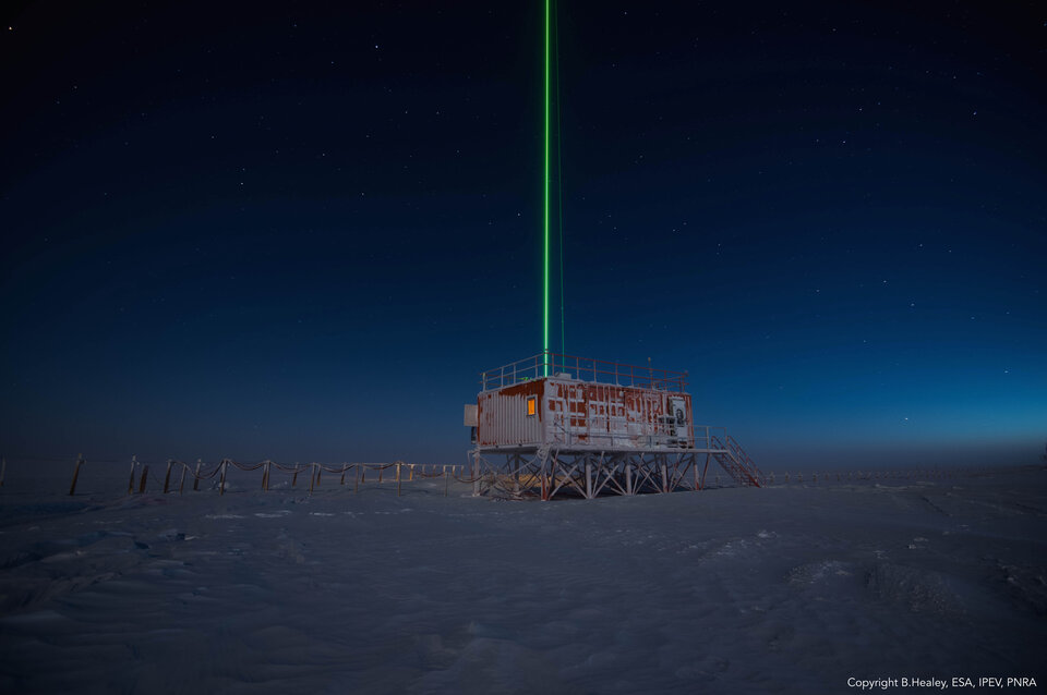 Experimenty s lasery v Antarktidě