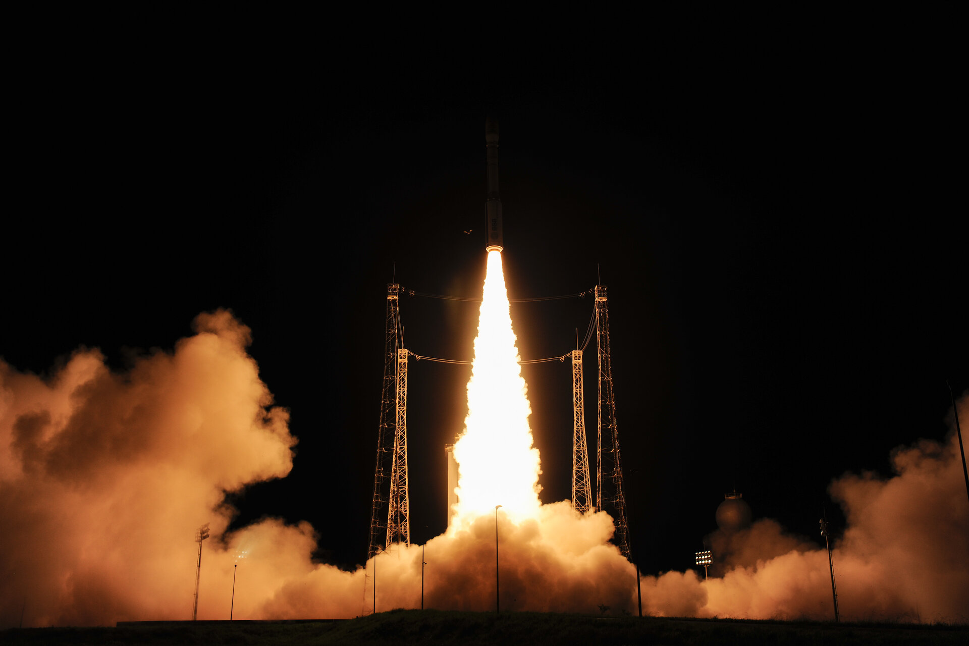 Liftoff of Vega VV06 carrying LISA Pathfinder