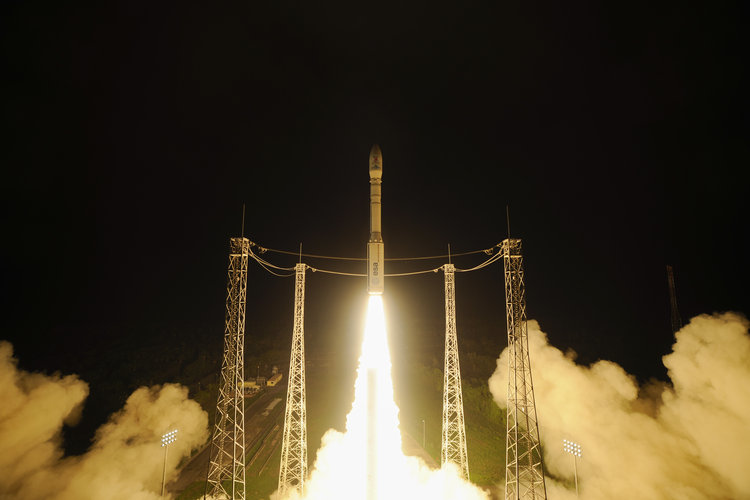 Liftoff of Vega VV06 carrying LISA Pathfinder