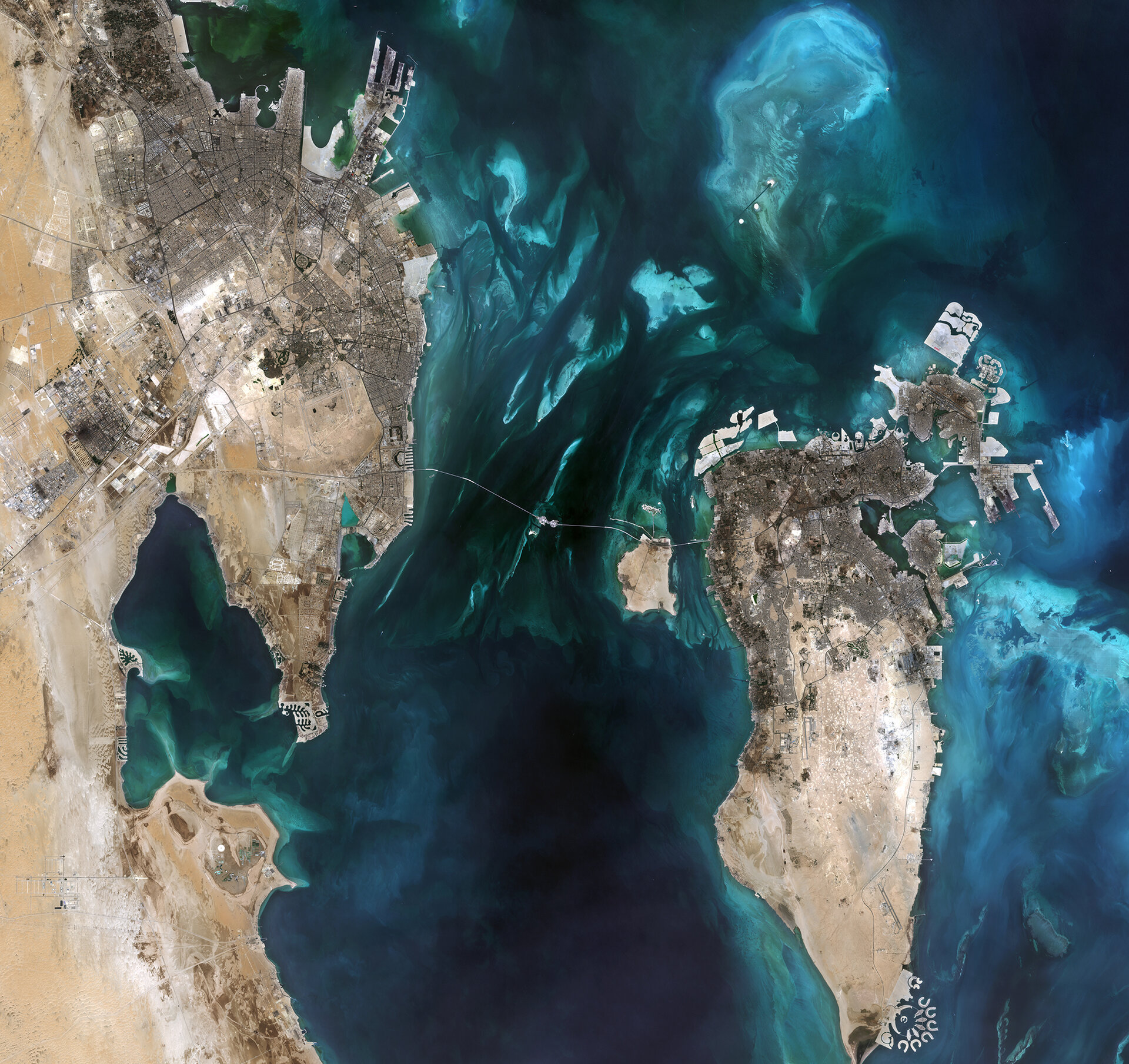 Colours of the Persian Gulf