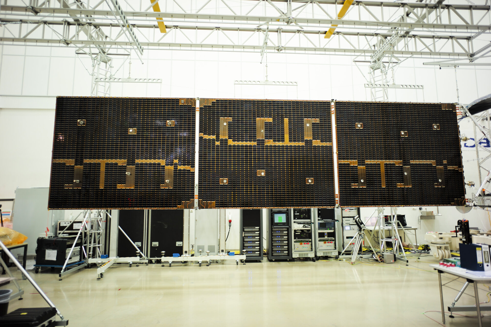 SmallGEO AG1: solar panel deployed for testing at IABG