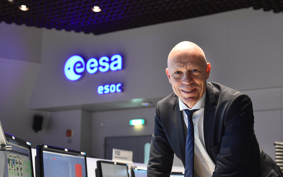 Dr. Rolf Densing ist seit Januar 2016 ESA-Direktor für Missionsbetrieb und Leiter des ESOC.