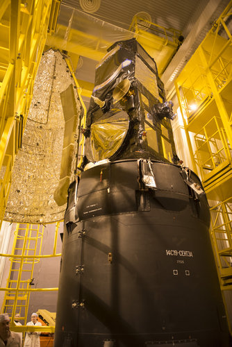 Sentinel-3A being encapsulated within its Rockot fairing