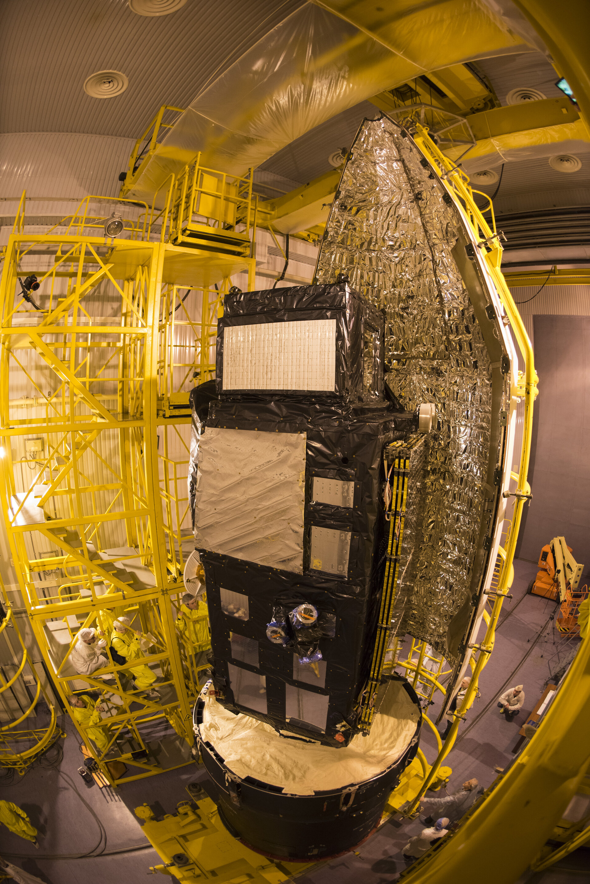 Sentinel-3A being encapsulated within its Rockot fairing