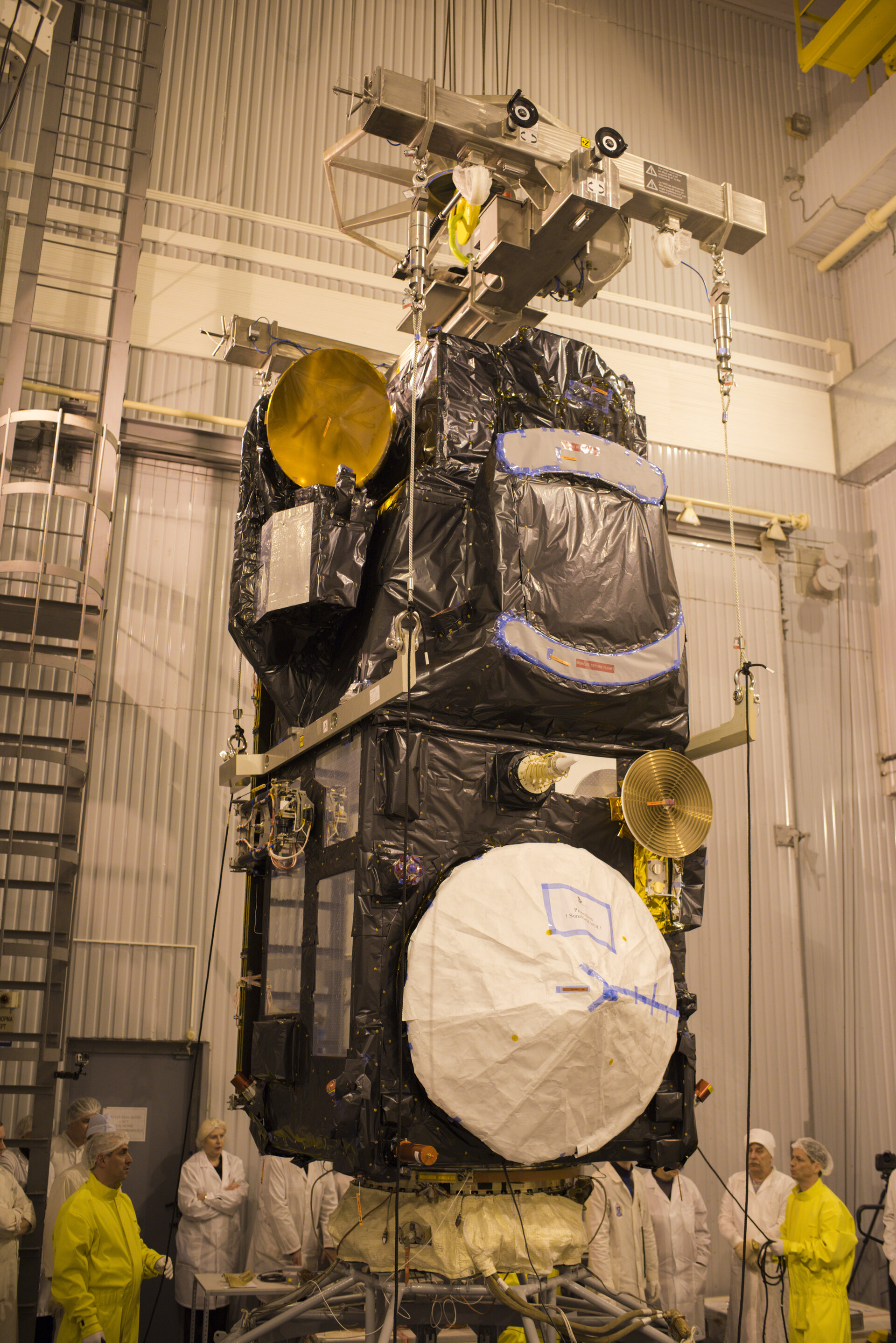 Sentinel-3A being installed on its flight adapter 