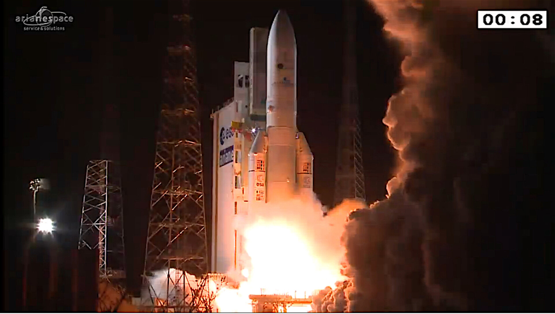 Ariane 5 liftoff on VA229