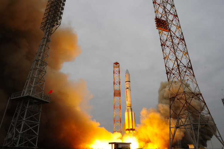 ExoMars 2016 liftoff