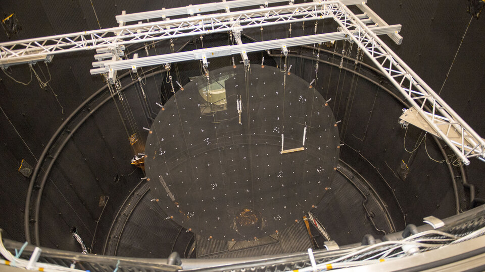 Reflector within test chamber