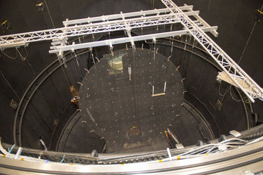 Reflector within test chamber