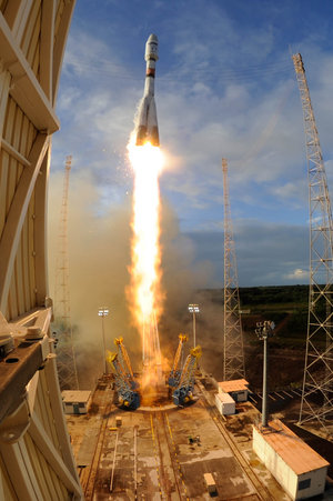 Sentinel-1B lifts off