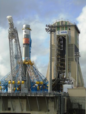 Sentinel-1B heads to launch tower
