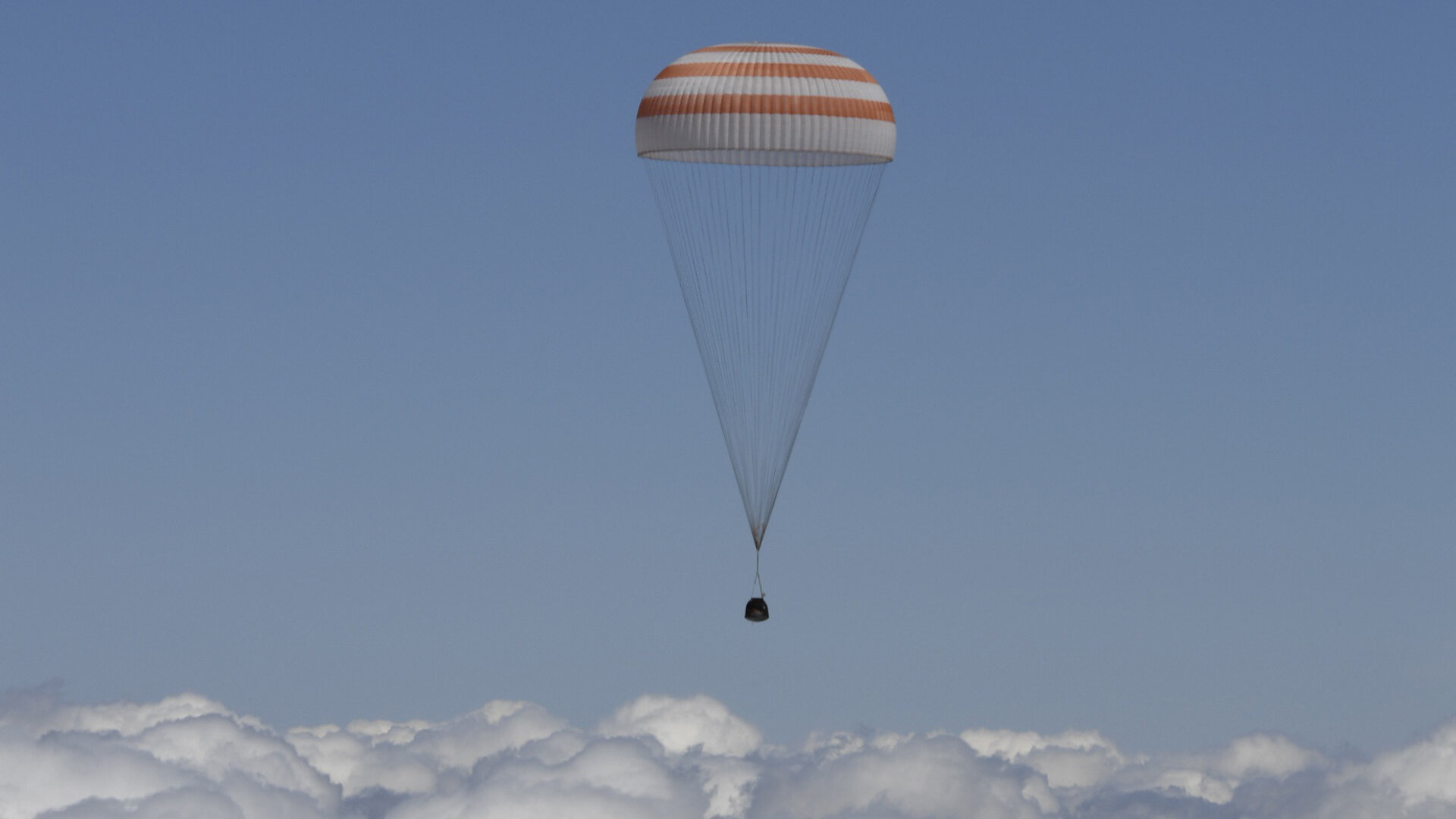 Landing of the Soyuz TMA-19M spacecraft