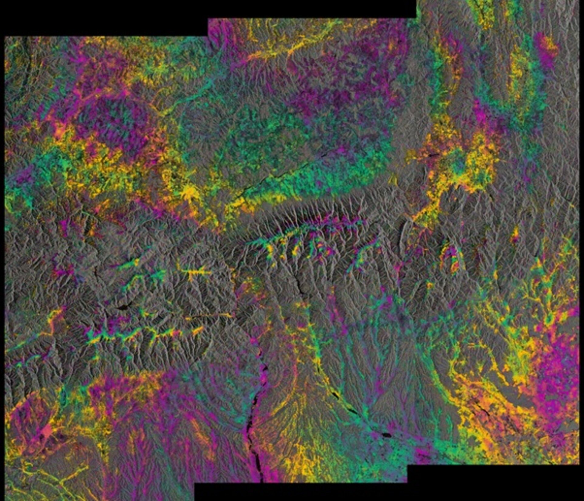 První interferogram z obou družic Sentinel-1