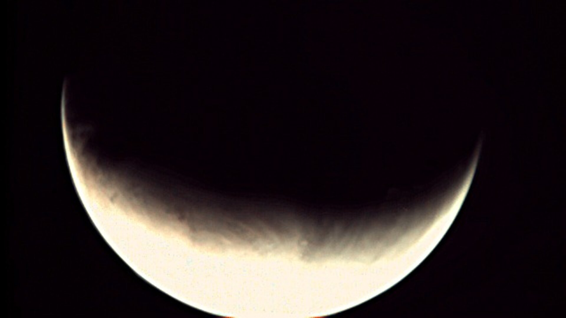 Mars seen by the low-resolution 'webcam' on Mars Express